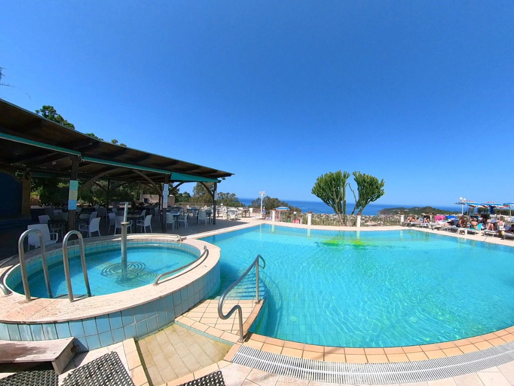 piscine hotel carlo magno