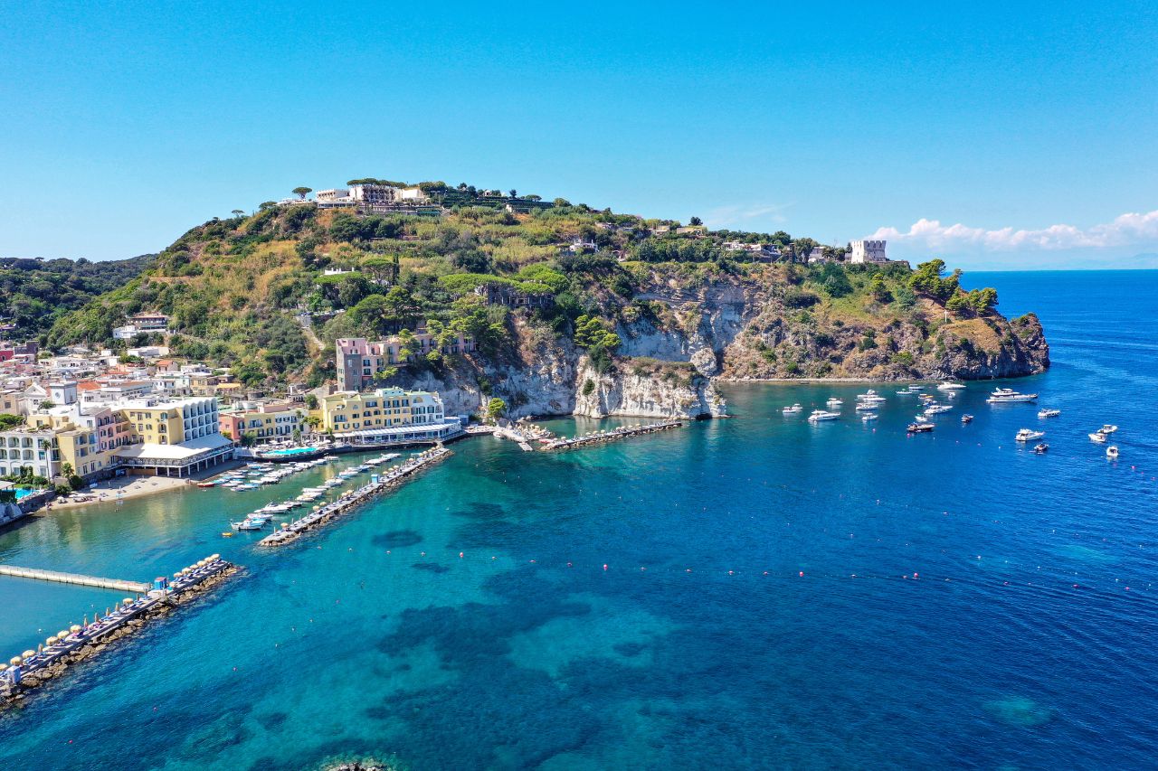 ischia lacco ameno